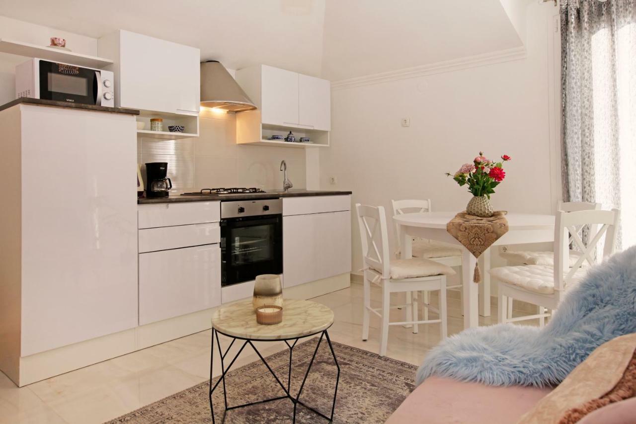 Apartment Ambroz Vela Luka Εξωτερικό φωτογραφία