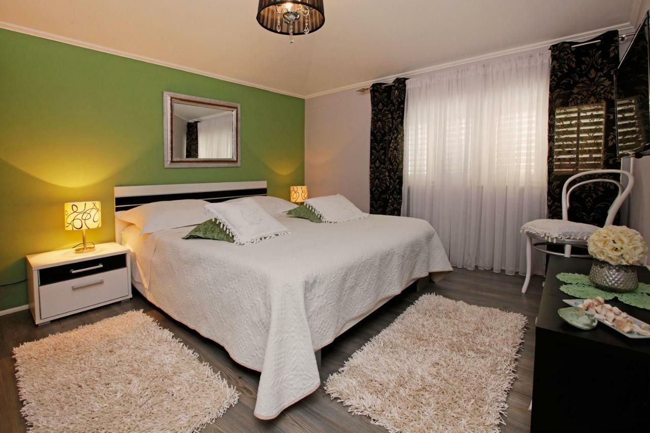 Apartment Ambroz Vela Luka Εξωτερικό φωτογραφία