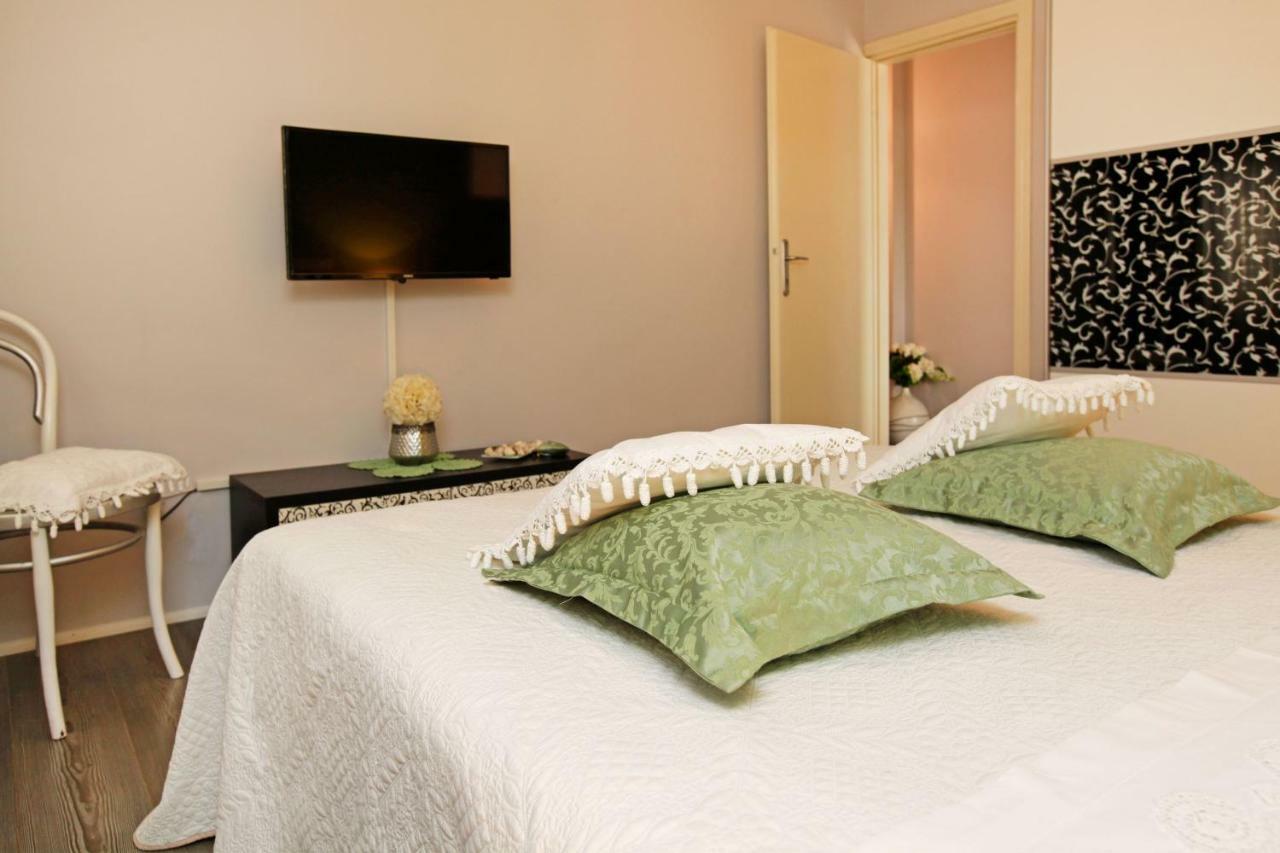 Apartment Ambroz Vela Luka Εξωτερικό φωτογραφία